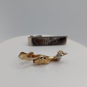 Gold and Silver Tone Tie Clips, Dog & Duck & Stone, GC.